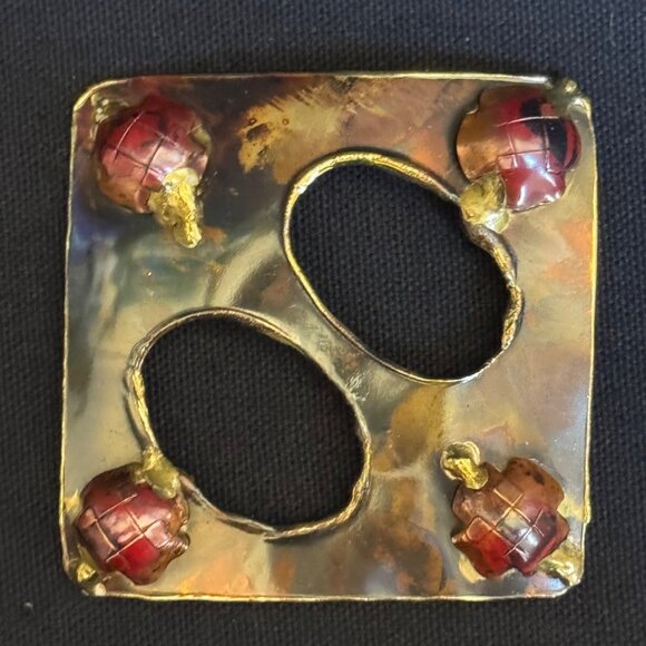 AFRICAN EXPRESS Handcrafted Brass & Red Enamel Square Buckle With Tortoise Motif - Picture 5 of 6